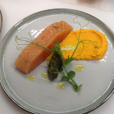 Saumon gravlax, condiment carottes gingembre