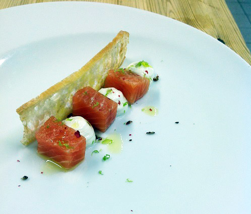 Saumon fumé et crème citronnée