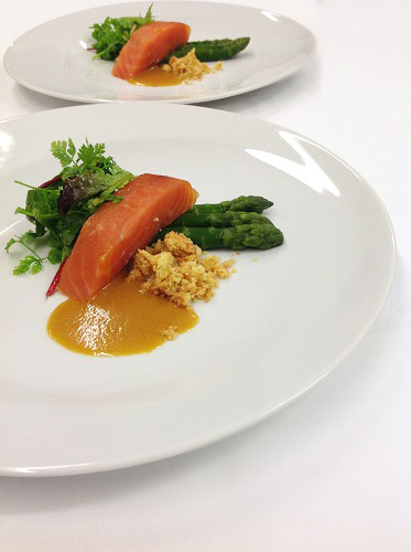 saumon sauce crustacé